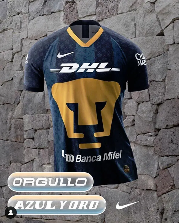 INSTAGRAM @pumasmx Playera azul de Pumas