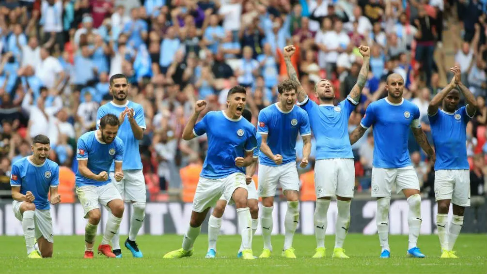 FACEBOOK MANCHESTER CITY Jugadores del Man City festejan tras ganar una tanda de penaltis