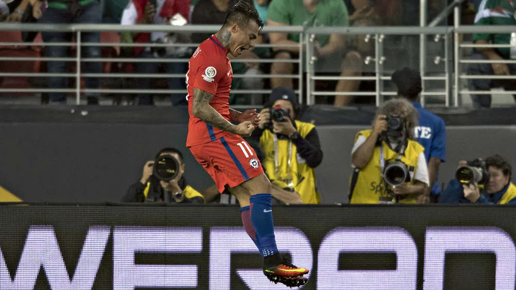 IMAGO7 Vargas celebra uno de sus goles ante México en la Copa América Centenario