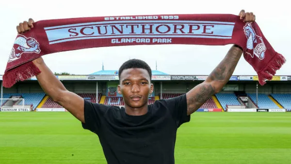 SCUNTHORPE Kgosi Ntlhe, jugador del Scunthorpe