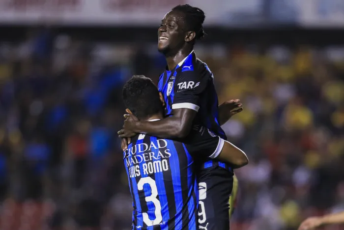 IMAGO7 Loba, en festejo con Gallos