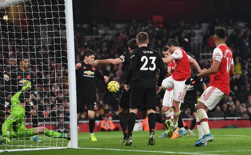 EFE El gol de Sokratis al Manchester United