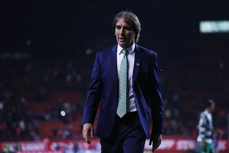 IMAGO7 Guillermo Almada en un juego de Santos Laguna