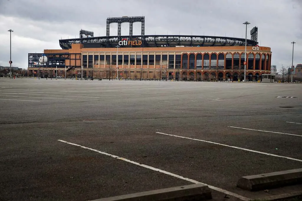 AP El Citi Field de los Mets luce vacío