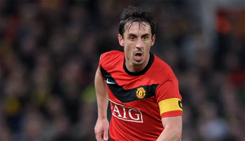 EFE Gary Neville durante un compromiso con el Man United