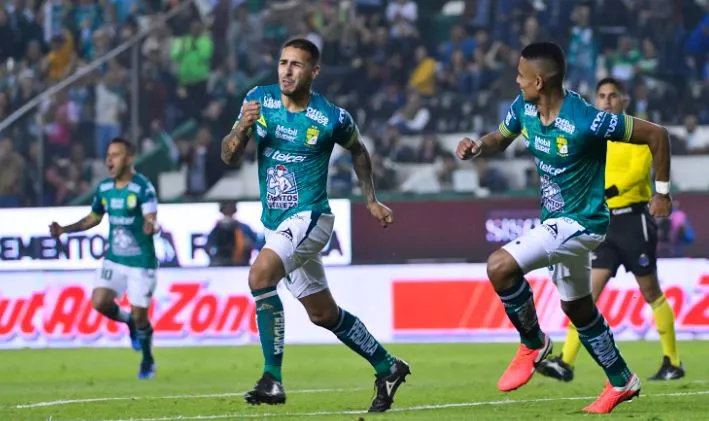 IMAGO7 Sosa en festejo de una anotación