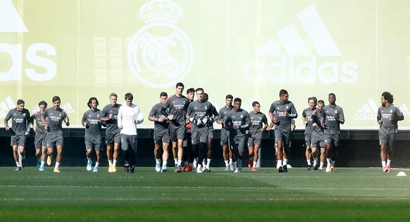 TWITTER @REALMADRID Jugadores del Real Madrid durante un entrenamiento