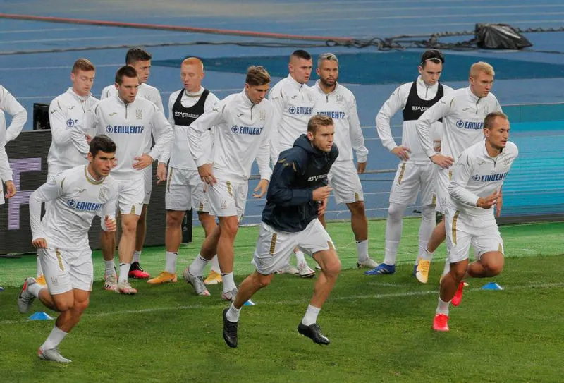 EFE Ucrania en entrenamiento