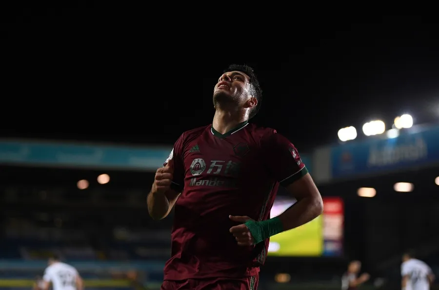 AP Raúl Jiménez en un partido con el Wolverhampton