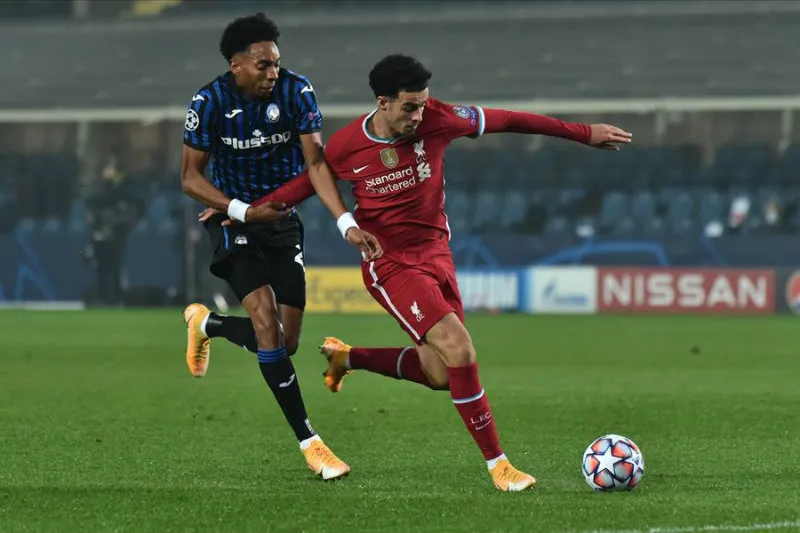 EFE Atalanta y Liverpool en partido