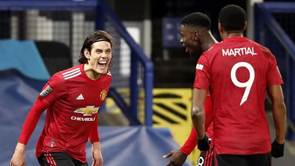 EFE Edinson Cavani en un partido con el United