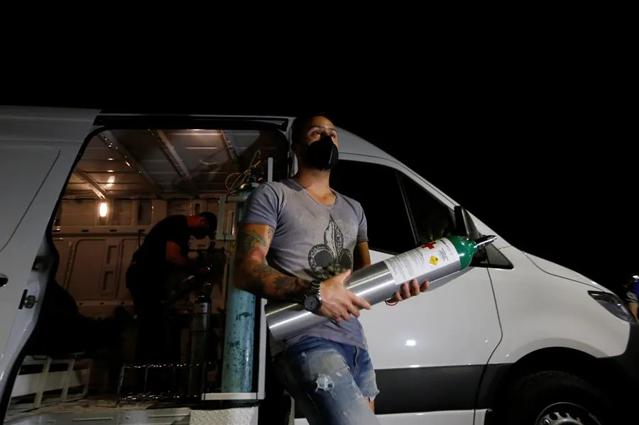 EFE En Jalisco han comenzado las brigadas para llevar oxígeno