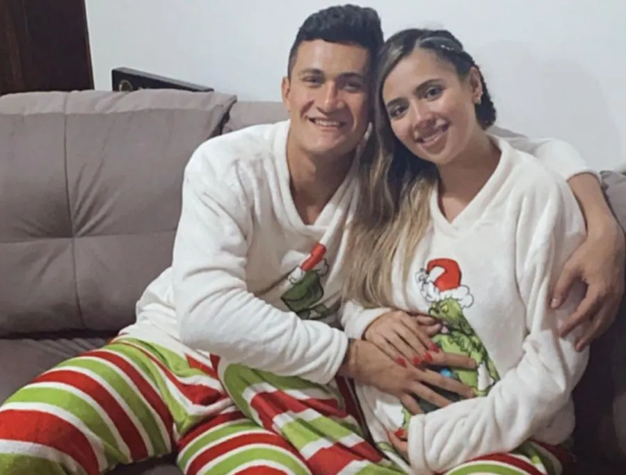 INSTAGRAM @raulgudino Gudiño con su pareja Alejandra Román