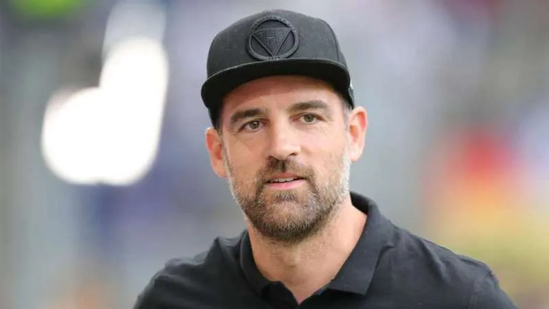 EFE Christoph Metzelder en presentación