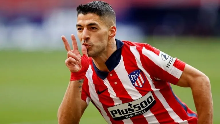 TWITTER @LuisSuarez9 Luis Suárez celebra con los Colchoneros