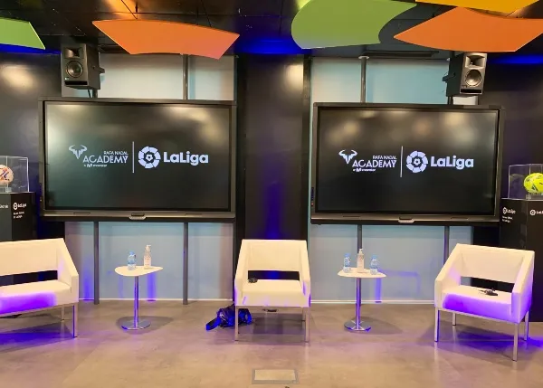 TWITTER @rnadalacademy Evento para firmar colaboración por tres años entre Rafael Nadal Academy y LaLiga