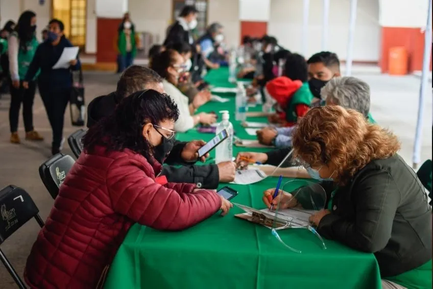 ESPECIAL Vacunación contra Covid-19 en México