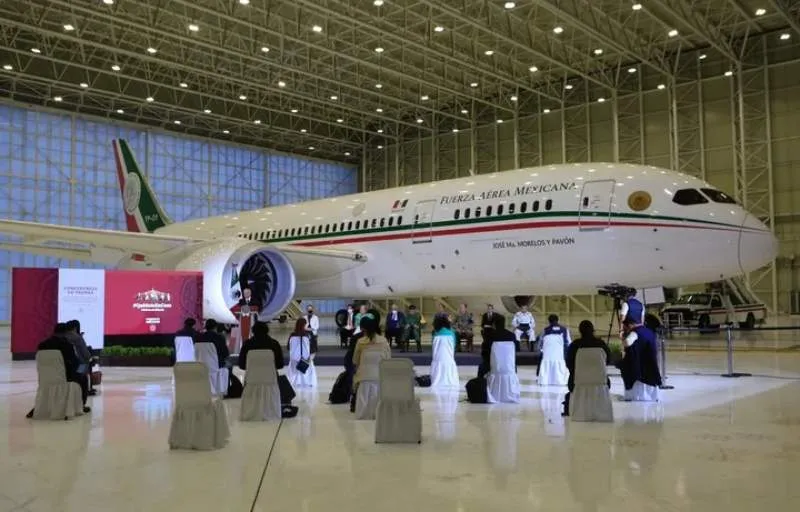 AP Avión presidencial en presentación
