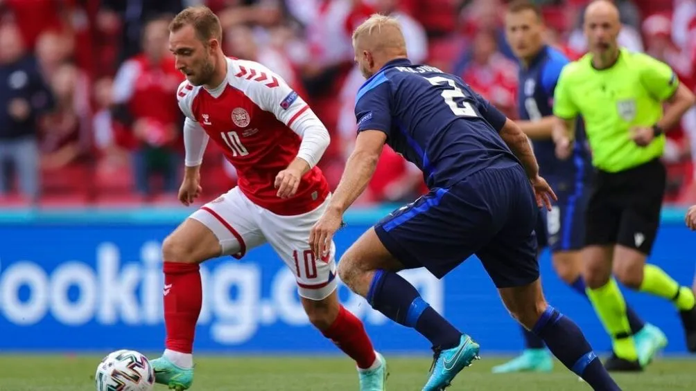 AP Christian Eriksen durante el partido