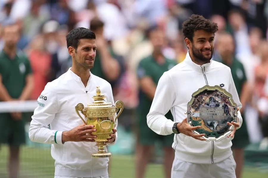 EFE Novak Djokovic junto a Matteo Berrettini