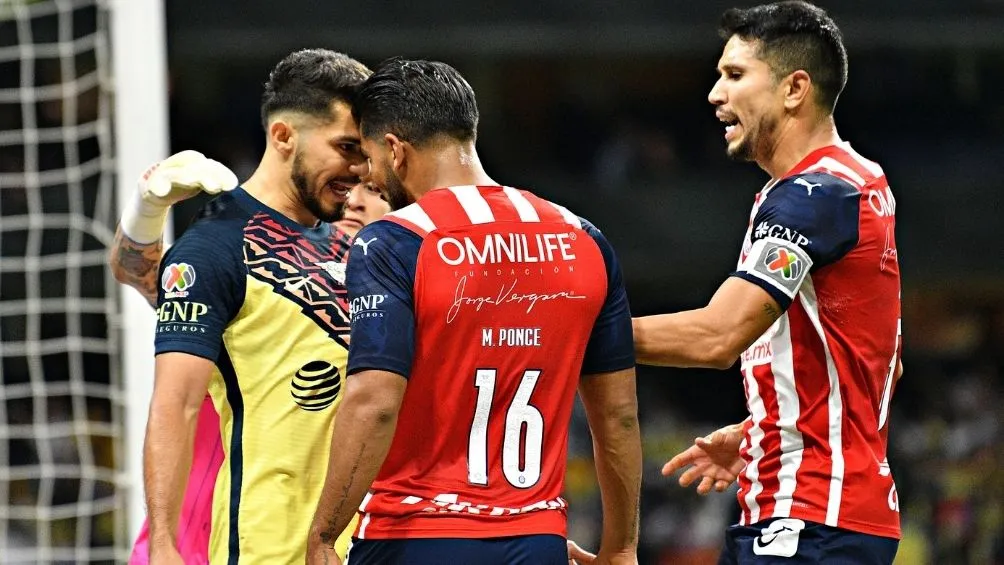 IMAGO7 Henry y Ponce se encaran