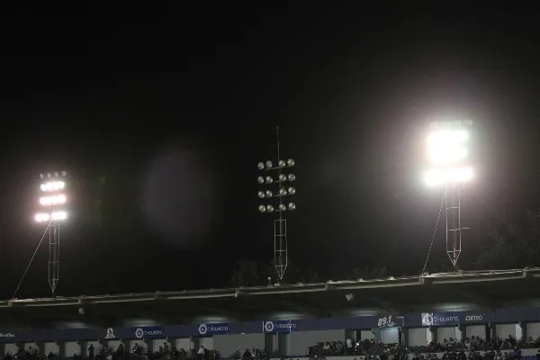 IMAGO7 Falla el servicio de energía eléctrica en el MAV