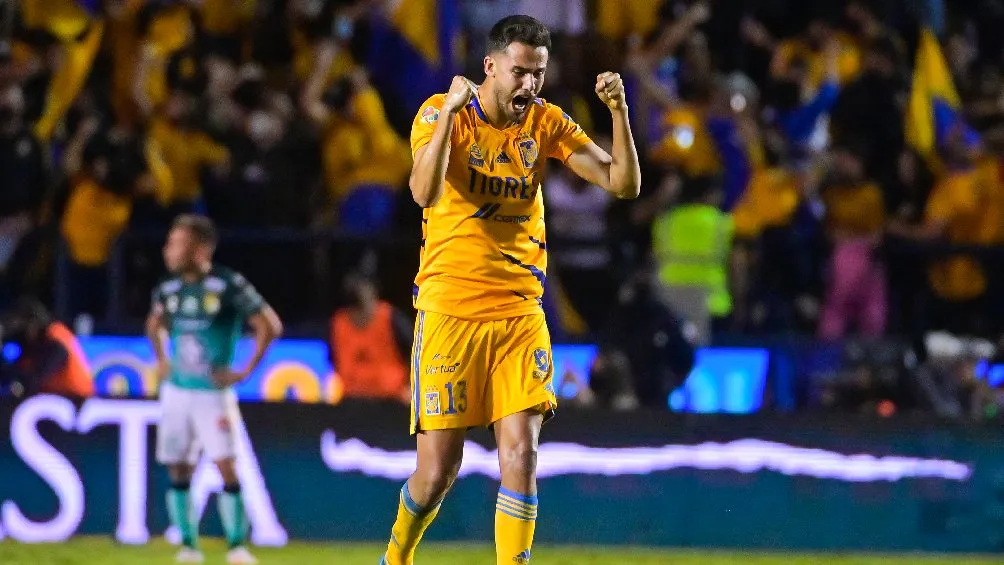 IMAGO7 Diego Reyes festejando gol de Tigres en partido de la Liga MX