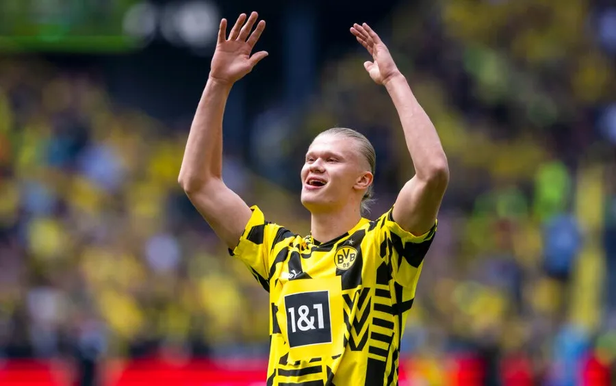 AP Haaland se despide del Signal Iduna Park