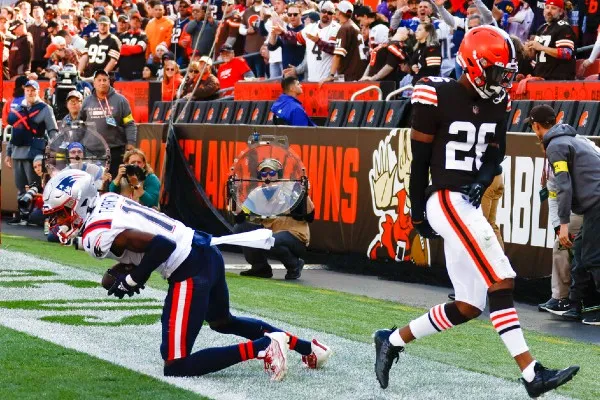 AP Cleveland cayó en su casa