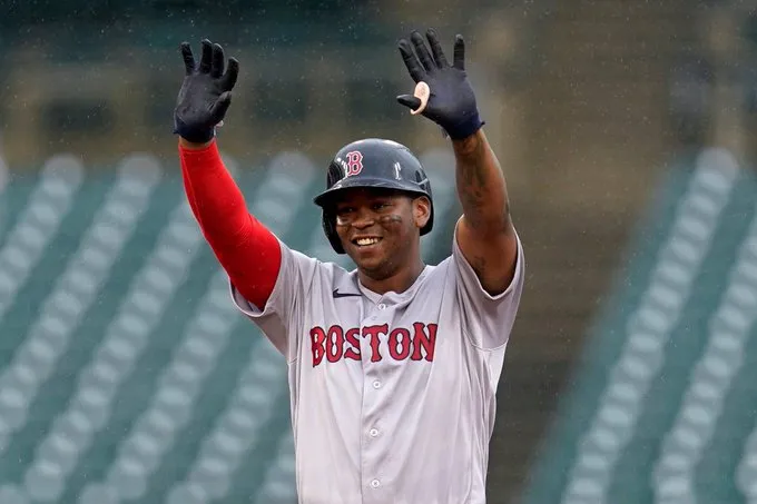 ESPECIAL Rafael Devers se queda en Boston