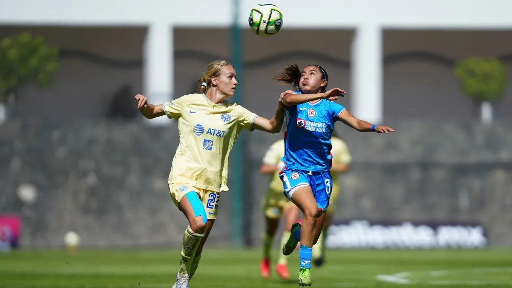 IMAGO7 Sarah Luebbert fue titular en su regreso al América Femenil