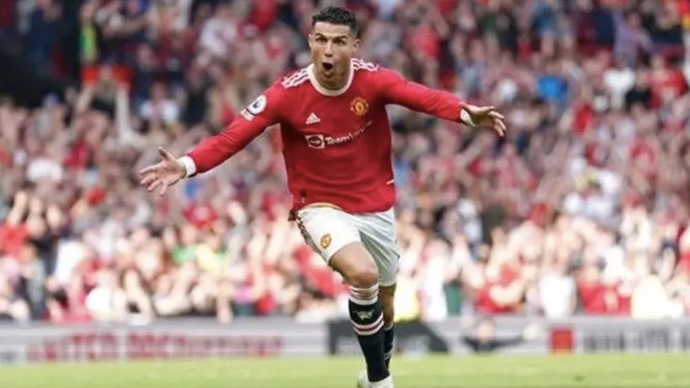 AP Cristiano festejando con el Manchester United