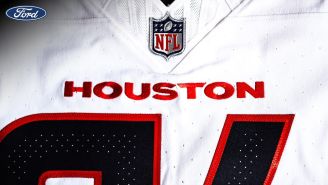 ¡A la mexicana! Houston Texans presentan jersey para nueva temporada con mariachi incluido