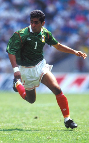 Portero chileno quiere emular a Jorge Campos como delantero | RÉCORD