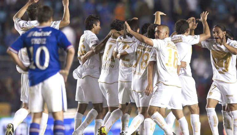 Pumas elimina a los celestes en el Clausura 2011