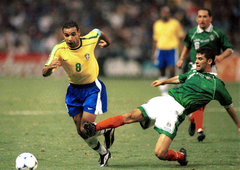 Rafael Márquez intenta cortar avance de Brasil 