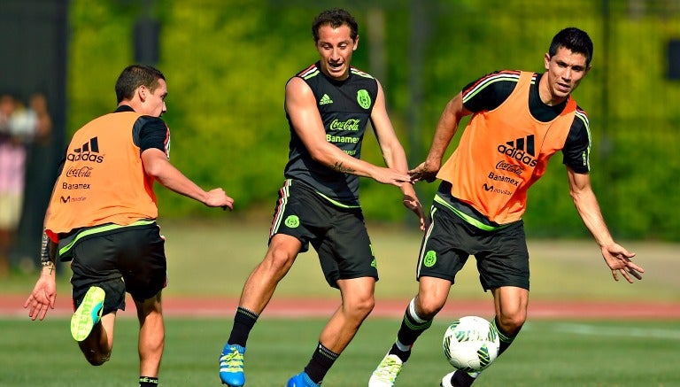 Andrés Guardado en entrenamiento del Tri