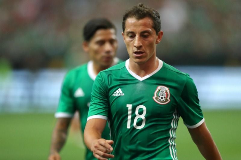 Andrés Guardado, en un cotejo del Tri