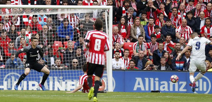 Karim Benzema abre el marcador contra el Athletic