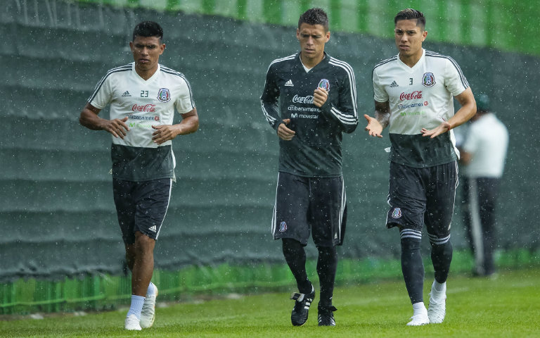 Gallardo, Moreno y Salcedo durante un entrenamiento con el Tri