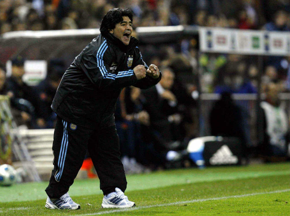 Maradona en el 2010 cuando era DT de Argentina
