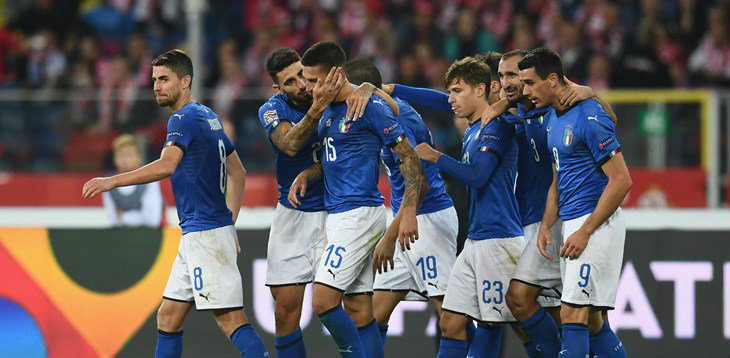 Italia festeja gol en duelo de Liga de Naciones