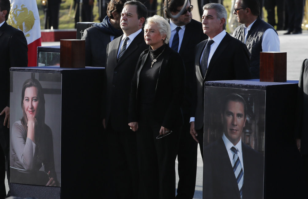 Olga Sánchez Cordero en el funeral de los políticos de Puebla