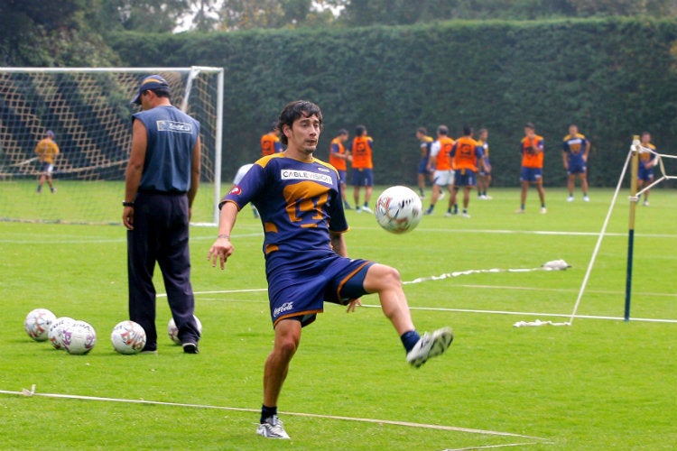 Rubens Sambueza, durante un entrenamiento con Pumas