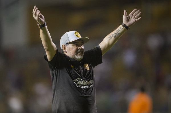 Maradona durante un compromiso con Dorados