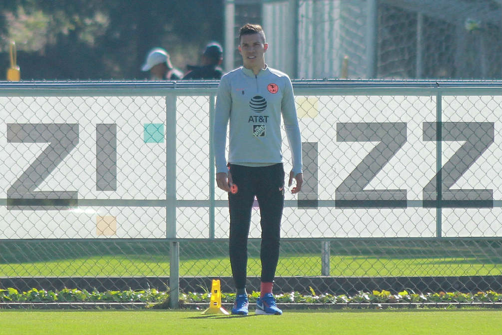 Mateus Uribe durante un entrenamiento del América