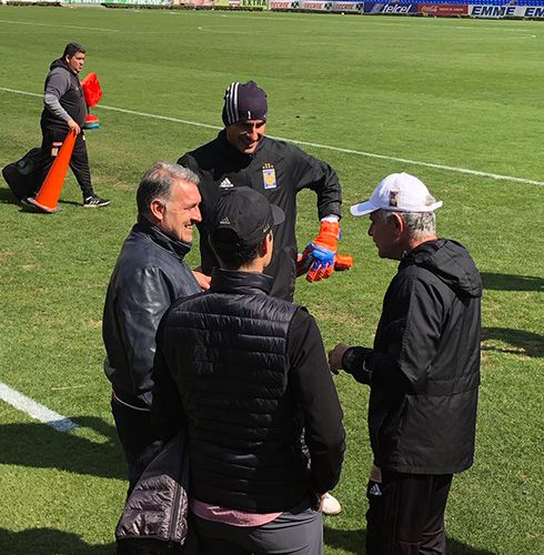 La charla entre Tata Martino y Tuca Ferretti