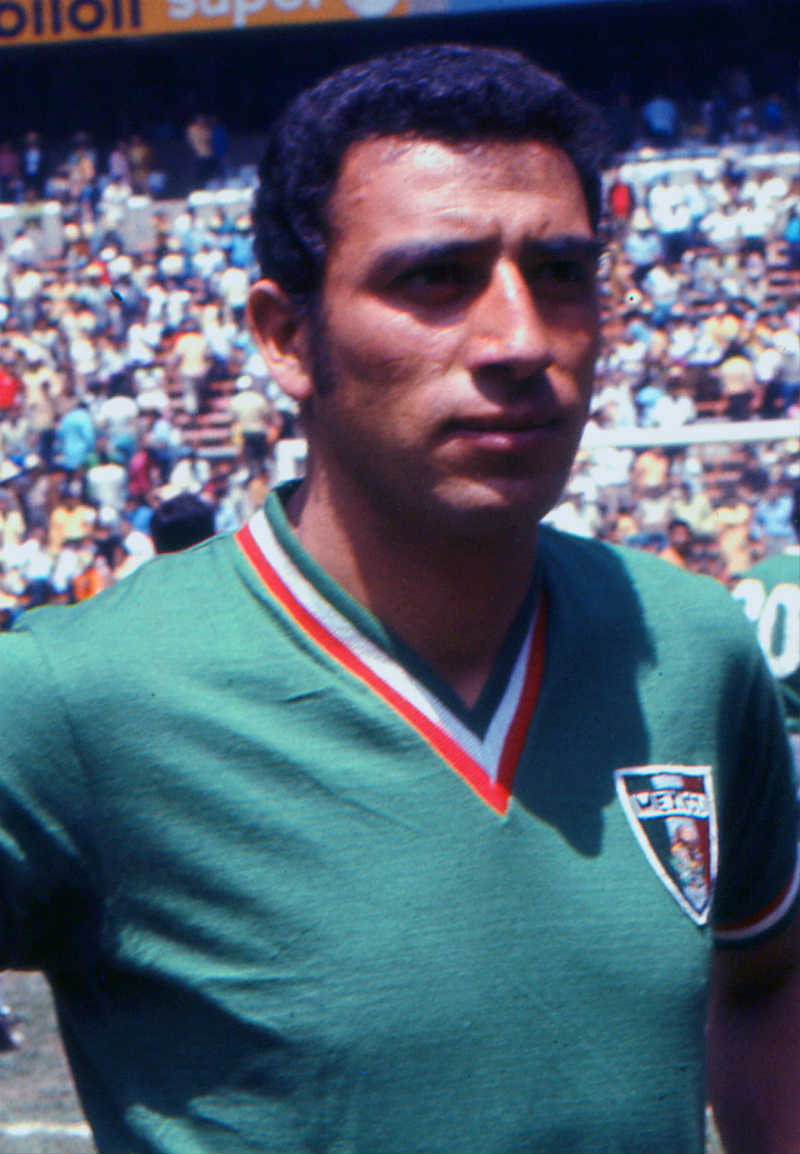 Héctor Pulido con la Selección Mexicana