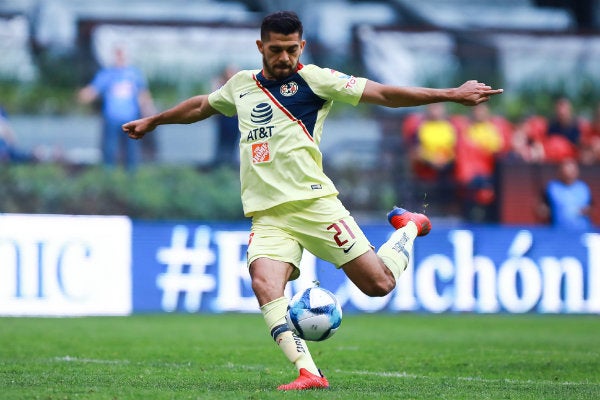 Henry Martin durante un partido del América