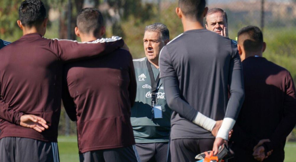 Tata Martino dirigió la práctica de cara al duelo de su debut vs Chile